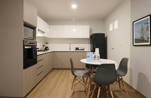 Santa Cruz Apartment | w Majestic 2BR w Balcony in Miraflores