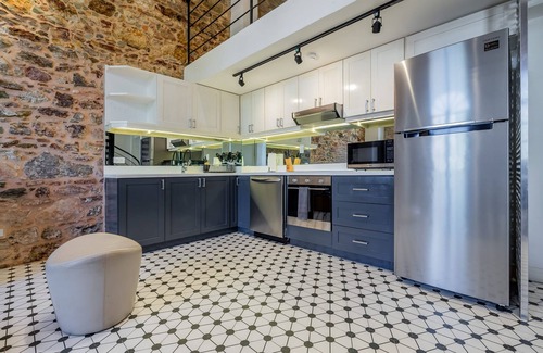 Casco Viejo Apartment | w Modern Duplex in San Felipe