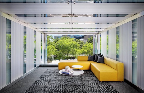 International District Hotel | W Montreal