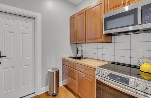 North Philadelphia West Apartment | W Oxford St Gem 2b Apartmnt Central City