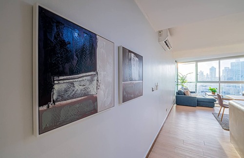 Tumba Vieja Apartment | w Prestigious 2BR w Perfect Balcony View
