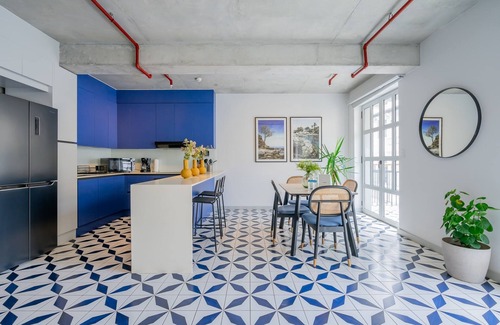 Casco Viejo Apartment | w Spectacular 2BR in Plaza Herrera