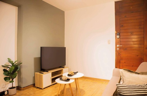 Leuro Apartment | w Stylish Bright 2BR in Miraflores