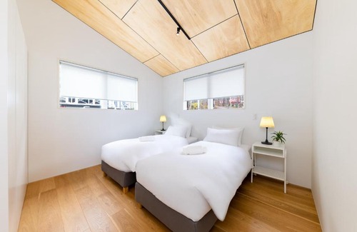 Hokujo Ski Chalet | Wadano Hill Chalet by HHG