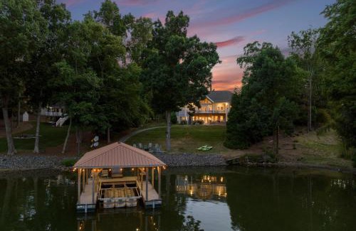 Mooresville House | Waddell Waters w/Optional Boat Rental
