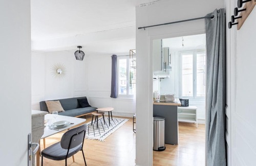 Darnetal Apartment | Waddington 101