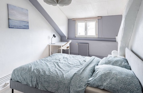 Darnetal Apartment | Waddington 201 - Two Bedroom Apartment, Sleeps 6