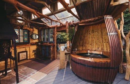 Alton Cabin | Wagon in the Woods