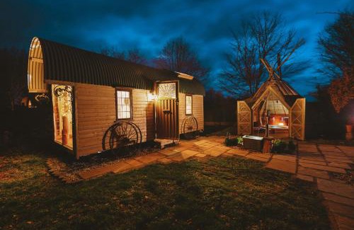 Alton Cabin | Wagon & the Wigwam