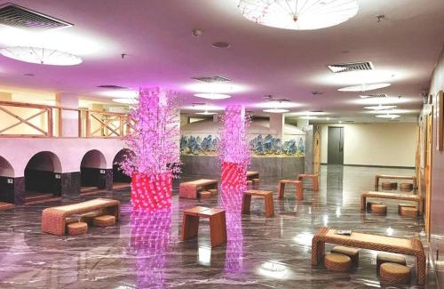 District 5 Hotel | Wah Fu Hotel