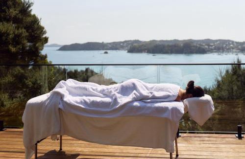 Te Wahapu Villa | Wahapu Lodge - Luxury sea views