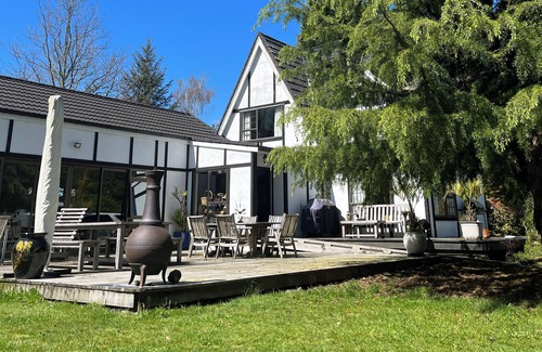 Broadlands Forest House | Waiara farmhouse Located 15-20 mins drive north of Taupo. Private country living