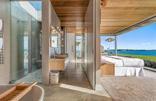 Oneroa Villa | Waiheke Island Coastal Retreat