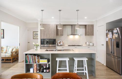 Shell Cove House | Waiheke Marina Getaway