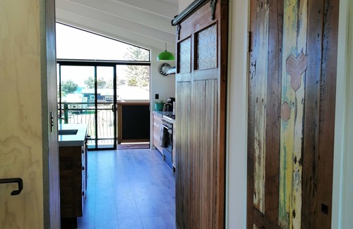 Waihi Beach House | Waihi Beach Wowzer: Spacious & Stylish Retreat with Sea Views & beach proximity!
