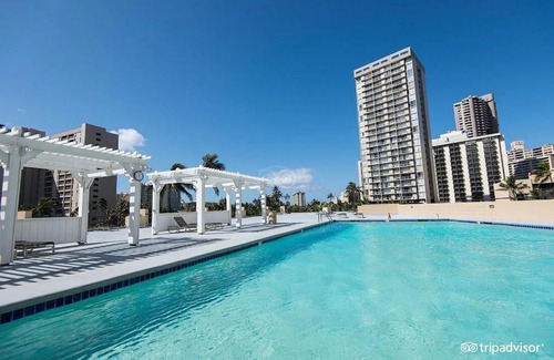 Waikiki Apartment | Waikiki beach cozy studio no resort fee