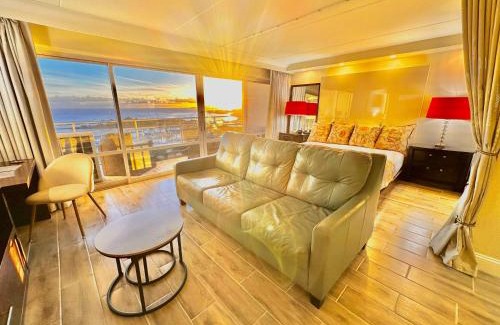 Waikiki Apartment | Waikiki Beach Experience! Luxury OceanView Suite!