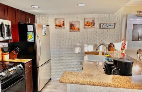Waikiki Apartment | Waikiki Beach Experience! Luxury OceanView Suite!