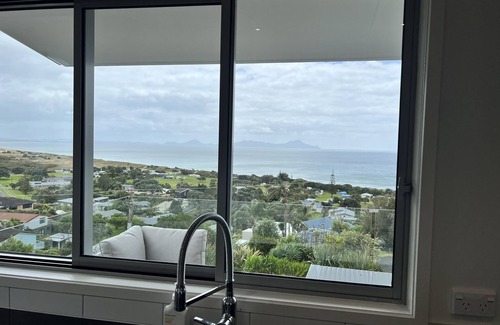 Waipu Cove House | Waipu Cove Beach Bach, stunning ocean views and 5 mins walk to the beach