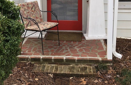 Winston - Salem Cottage | Wake Forest area. Just right-2BR, wooded location, sleeps 5. Cute.