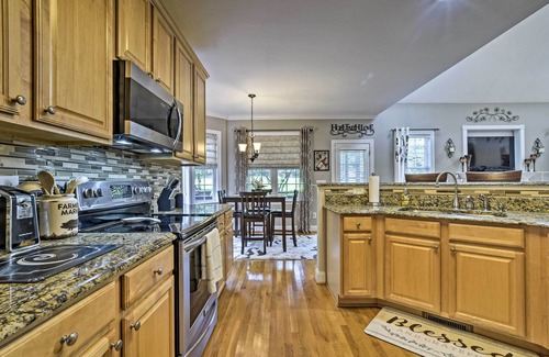 Wake Forest House | Wake Forest Family Home w/ Porch & Bonus Room