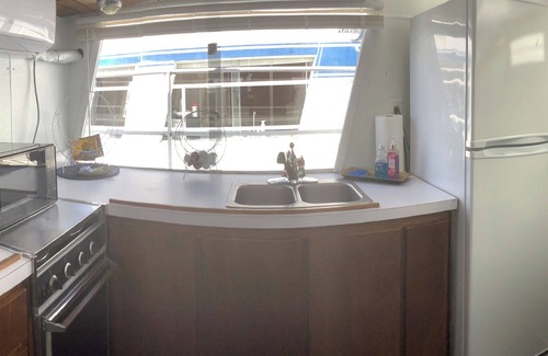 Port Clinton Boat Rental | Wake up ON the lake aboard Sleuth!