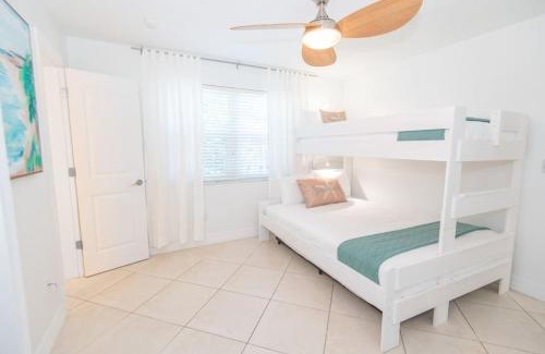 Fort Pierce Shores Villa | Wake Up to Beach Waves - 2BR Condo - Fall Savings