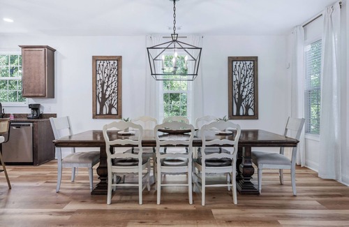 Salem House | Wakeboard Run on Lake Keowee- with dock + Firepit + sleeps 14