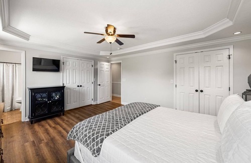 Speedwell House | Wakes and Wheels Lakefront home w/ATV Access