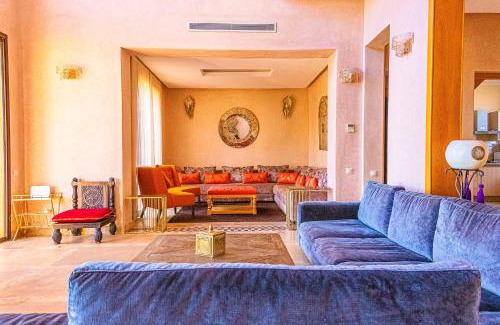 Tassoultante Villa | Waky Club Large Luxury Villa