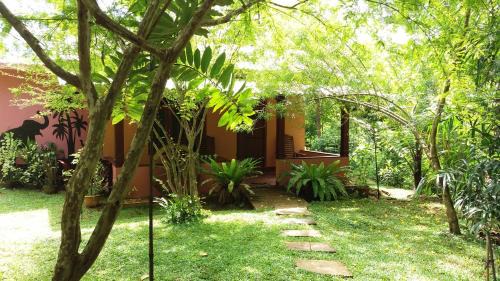Udawalawa House | Walawa Blue Sapphire