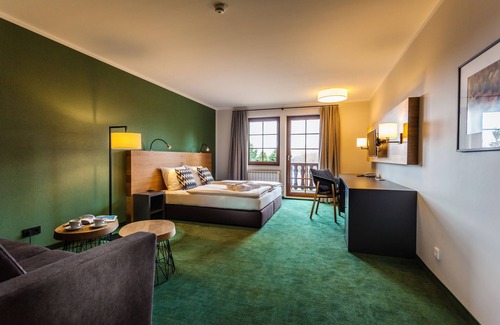 Sayda Hotel | Waldhotel Kreuztanne