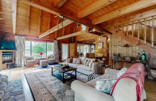 Topton House | Walela Cabin