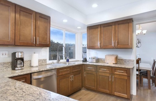 Laguna Niguel House | Walk 2 Lake, Arcade, No Stairs (Sycamore Perch)