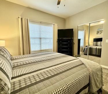 Hollister Apartment | Walk-in level Condo B-6 Near Lake