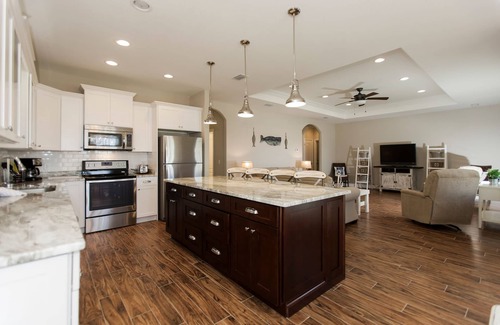 Bahama Beach House | Walk just 2 blocks to the beach!