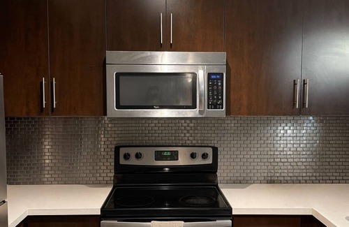 West Hollywood Apartment | Walk Of Fame Escape