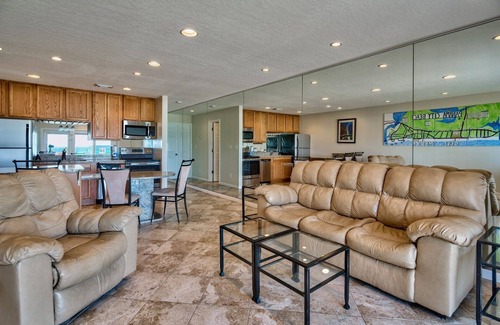 Panama City Beach Villa | Walk Out Your Door To Beach/Walk To Pier Park, Beach Front