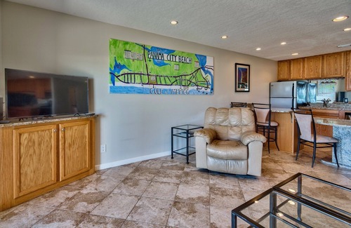 Panama City Beach Villa | Walk Out Your Door To Beach/Walk To Pier Park, Beach Front