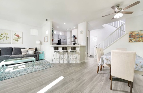 Rancho Santa Margarita House | Walk Score 84+30m->Airport+BBQ+King+Garage Parking