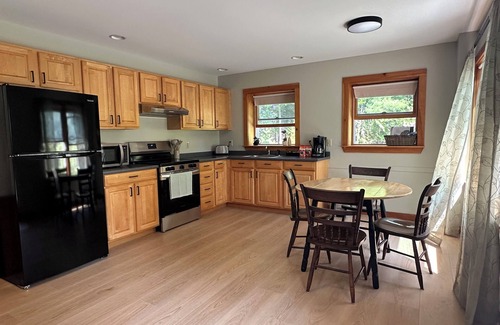 Southwest Harbor Apartment | Walk to Acadia Trails - Flying Mountain Apartment
