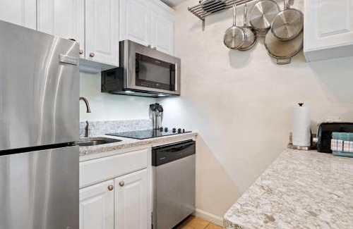 North Forest Beach Apartment | Walk to Bars and Shops Resort Condo in Hilton Head!