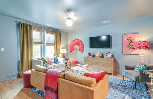 Athens House | Walk to Bars, Bites and Bands Bold Athens Getaway!