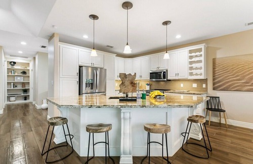 South Padre Island House | Walk to Bay & Beach! Private Pool! Foosball! Games