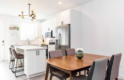 Long Bay House | Walk To Beach & Shops! Beautiful Patio/Pool-CV41-2