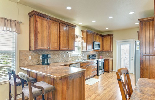 Port Bolivar House | Walk to Beach: Bayfront Gilchrist Getaway!