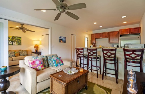 Wailua Condo | Walk to beach/dining/shopping/everything, from the Heart of Kapa'a!