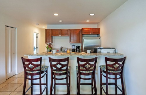 Wailua Condo | Walk to beach/dining/shopping/everything, from the Heart of Kapa'a!
