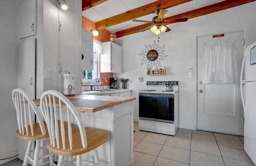 Flagler Beach House | Walk to Beach | Dog-Friendly Cottage | Ocean View | Garage Parking |Close to Downtown Flagler & Pier