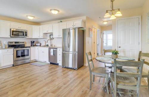Surf City Apartment | Walk to Beach Family-Friendly Surf City Condo!